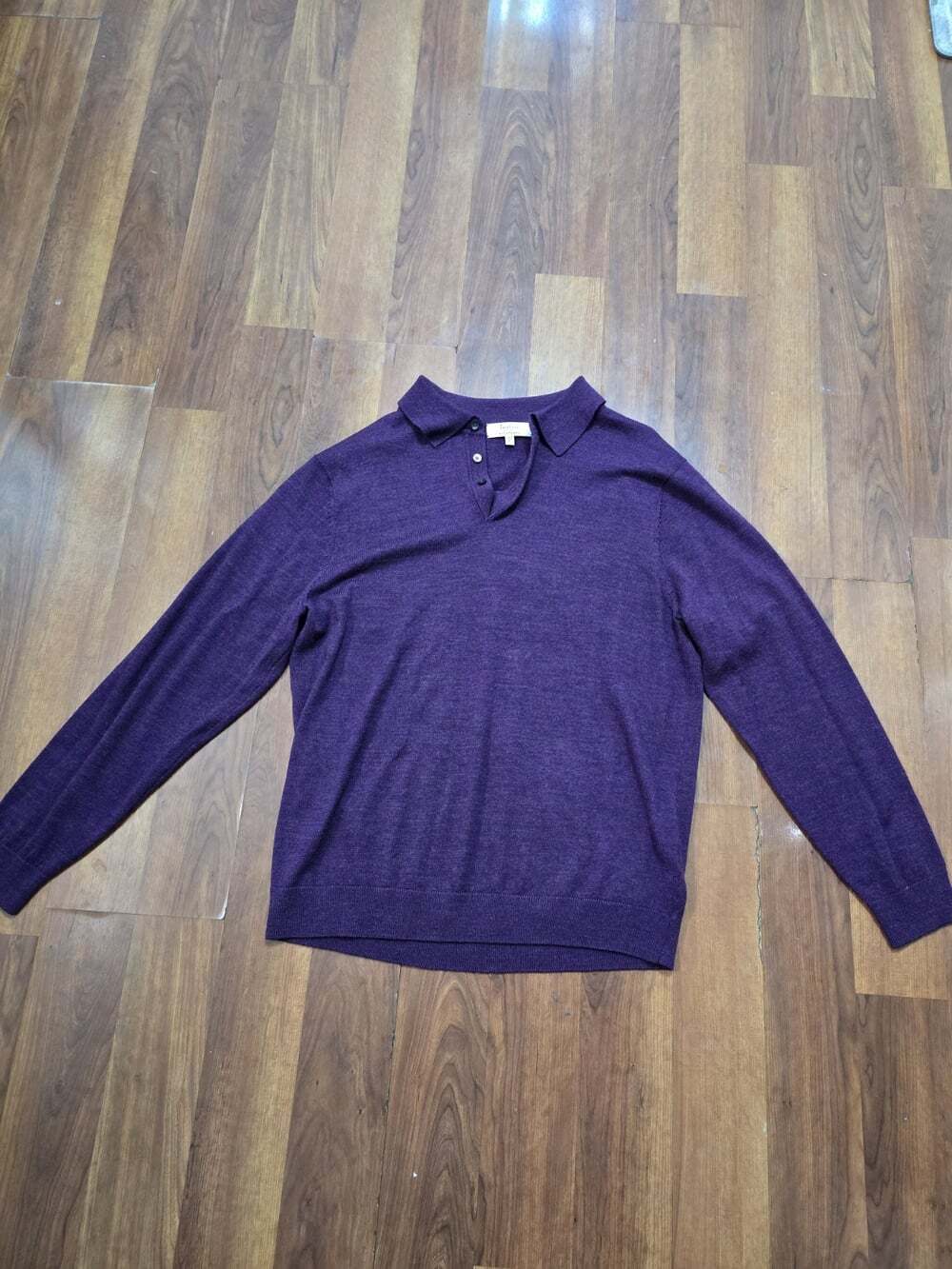 Turnbury Men's Large Long Sleeve 3- Button V-Neck Purple Extra Fine Merino Wool
